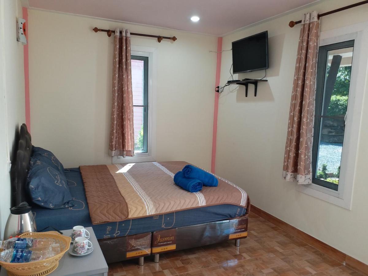 Baan Hin Sai Suay Hotel Nong Sarai Bagian luar foto